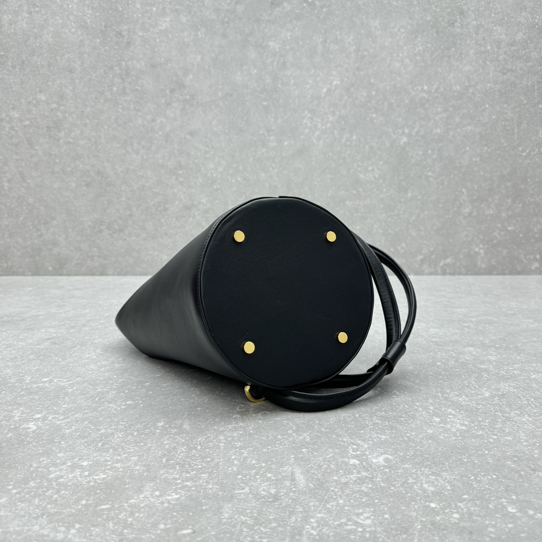 Jacquemus Bucket Bags